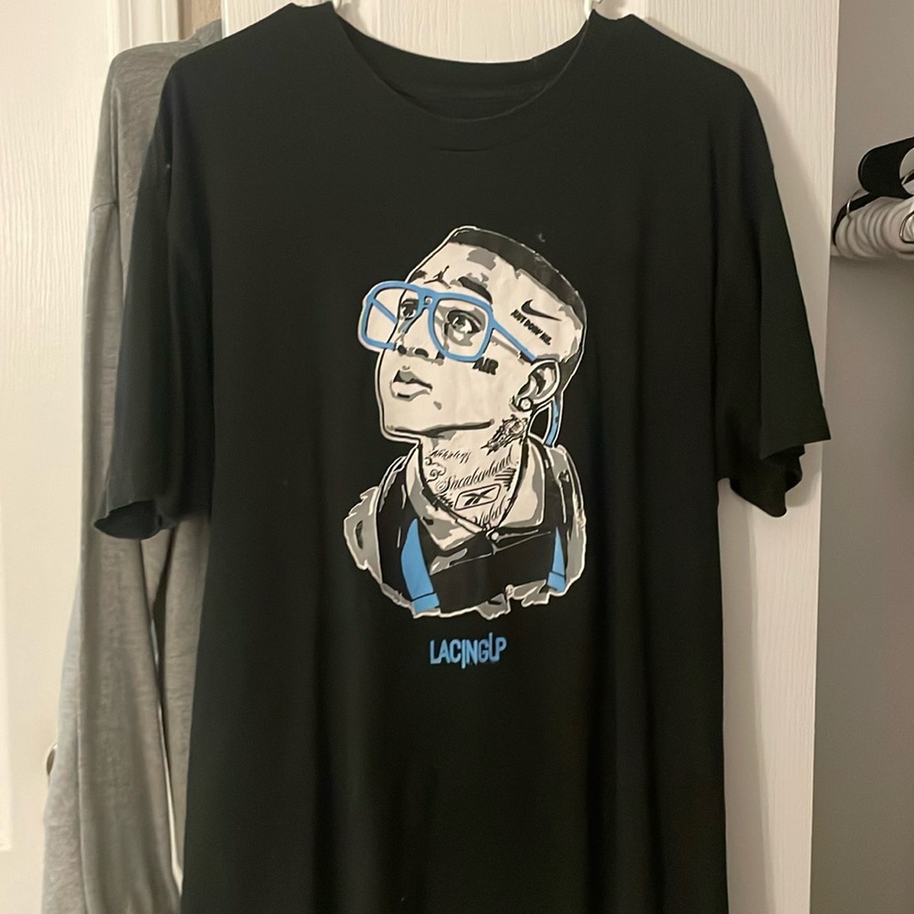 black shirt